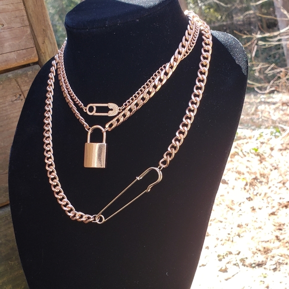 Dolls Kill Jewelry - Gorgeous Safety Pin Choker Necklace NWT
